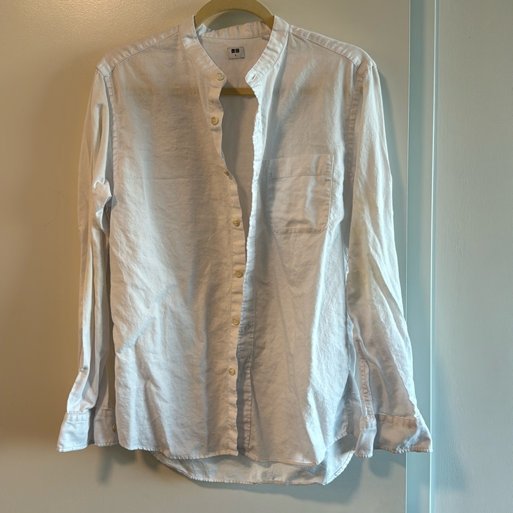 Uniqlo Button Down Sized Small